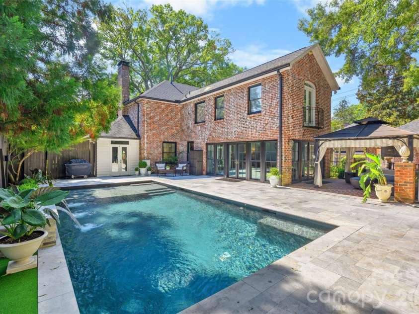 1838 Wendover Road, Charlotte, NC 28211.  MLS# CAR4420286, YatesRealty ID 48313. Pool