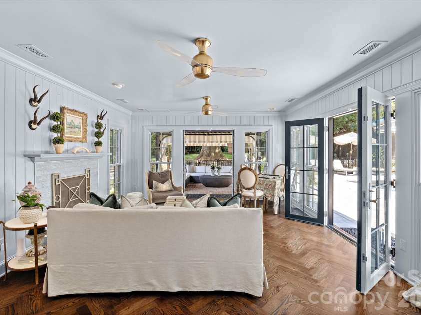 1838 Wendover Road, Charlotte, NC 28211.  MLS# CAR4420286, YatesRealty ID 48313. Sunroom overlooking pool
