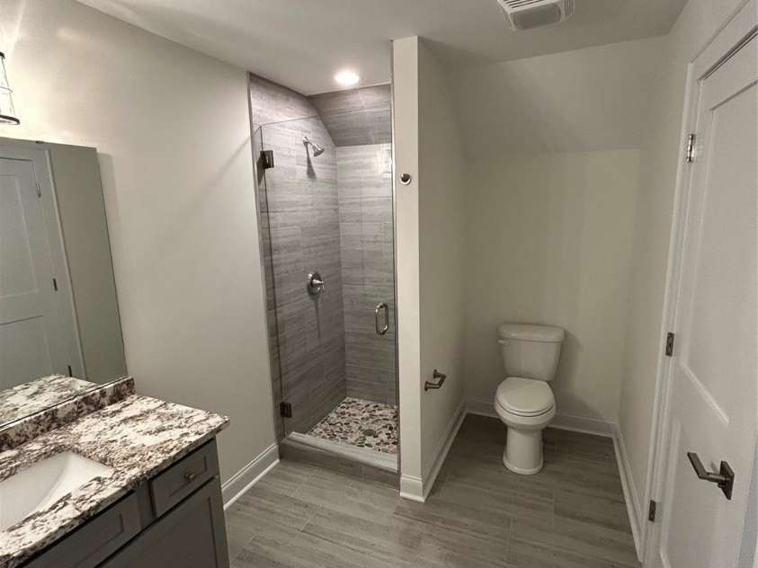 1686 Nestledown Court, Rock Hill, SC 29732.  MLS# CAR4420790, YatesRealty ID 48314. Guest Bath