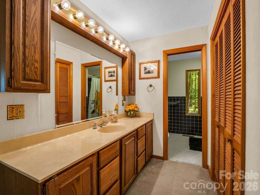 141 Hemlock Lane, Lake Lure, NC 28746.  MLS# CAR4398302, YatesRealty ID 48317. 