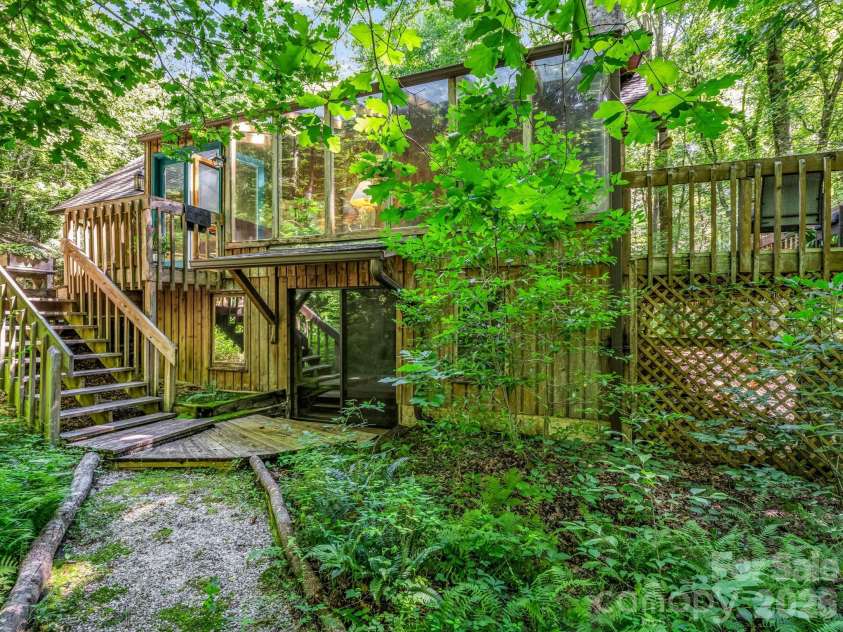141 Hemlock Lane, Lake Lure, NC 28746.  MLS# CAR4398302, YatesRealty ID 48317. 