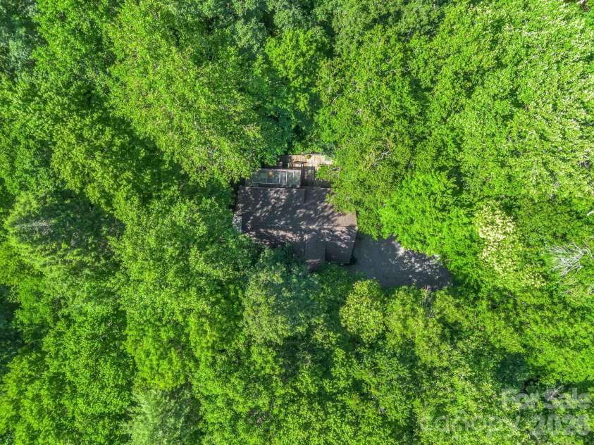 141 Hemlock Lane, Lake Lure, NC 28746.  MLS# CAR4398302, YatesRealty ID 48317. 