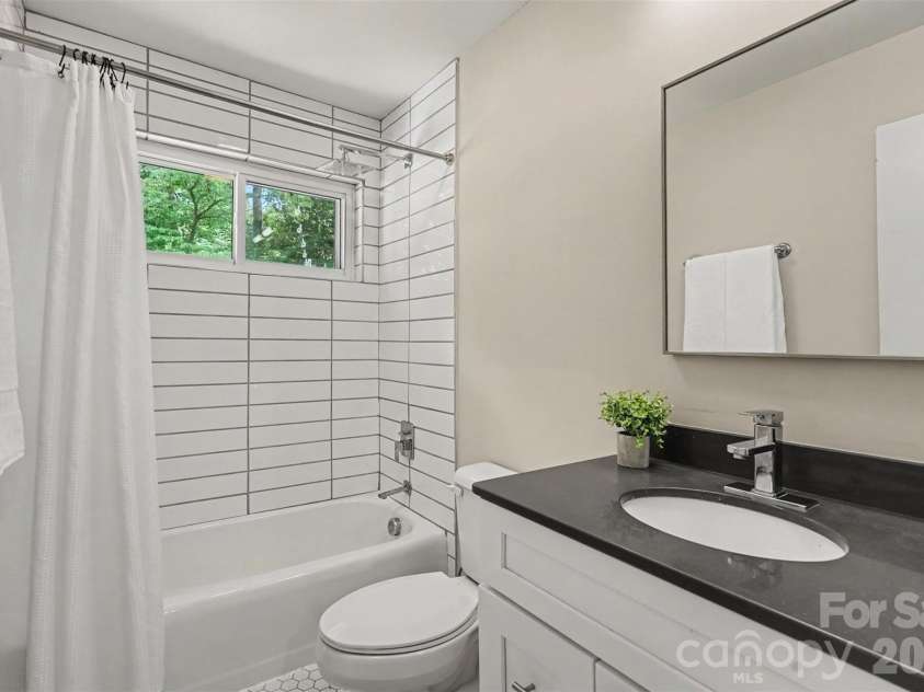 1741 Herrin Avenue, Charlotte, NC 28205.  MLS# CAR4420142, YatesRealty ID 48319. Hall Bathroom