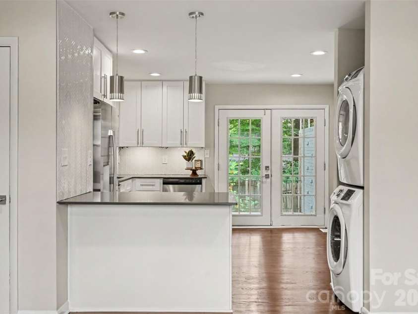 1741 Herrin Avenue, Charlotte, NC 28205.  MLS# CAR4420142, YatesRealty ID 48319. Kitchen