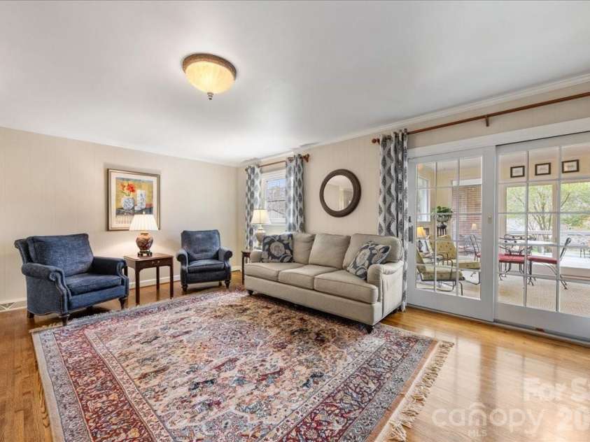 3632 Johnny Cake Lane, Charlotte, NC 28226.  MLS# CAR4345575, YatesRealty ID 4832. 