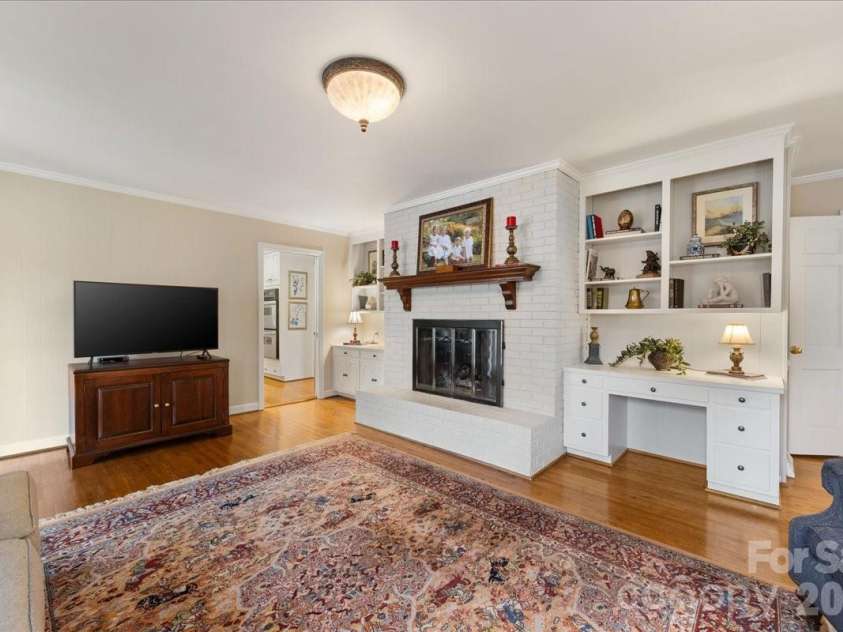 3632 Johnny Cake Lane, Charlotte, NC 28226.  MLS# CAR4345575, YatesRealty ID 4832. 