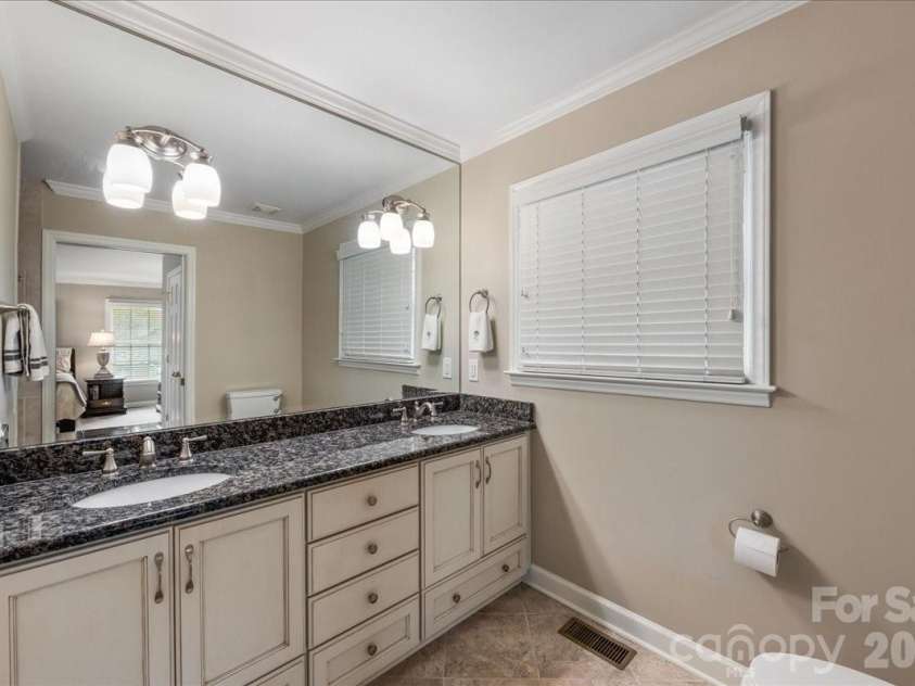 3632 Johnny Cake Lane, Charlotte, NC 28226.  MLS# CAR4345575, YatesRealty ID 4832. 