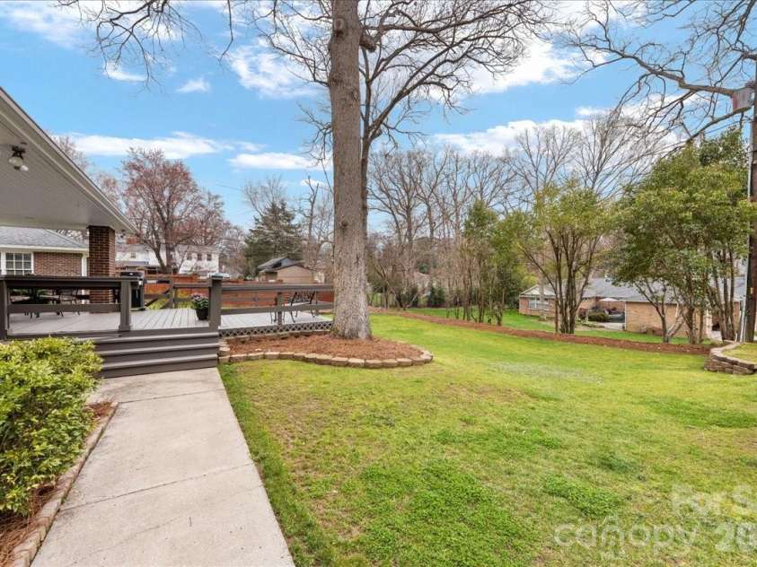 3632 Johnny Cake Lane, Charlotte, NC 28226.  MLS# CAR4345575, YatesRealty ID 4832. Amazing rear yard