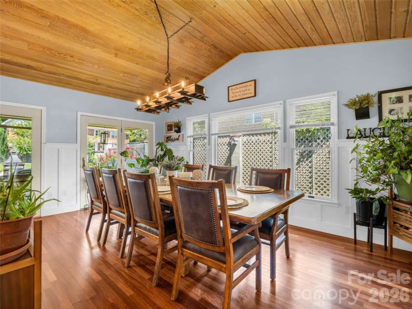 2365 Rosemont Court, Hendersonville, NC 28791.  MLS# CAR4420788, YatesRealty ID 48320. 
