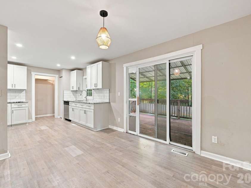 600 Briar Creek Road, Gastonia, NC 28056.  MLS# CAR4419707, YatesRealty ID 48321. 