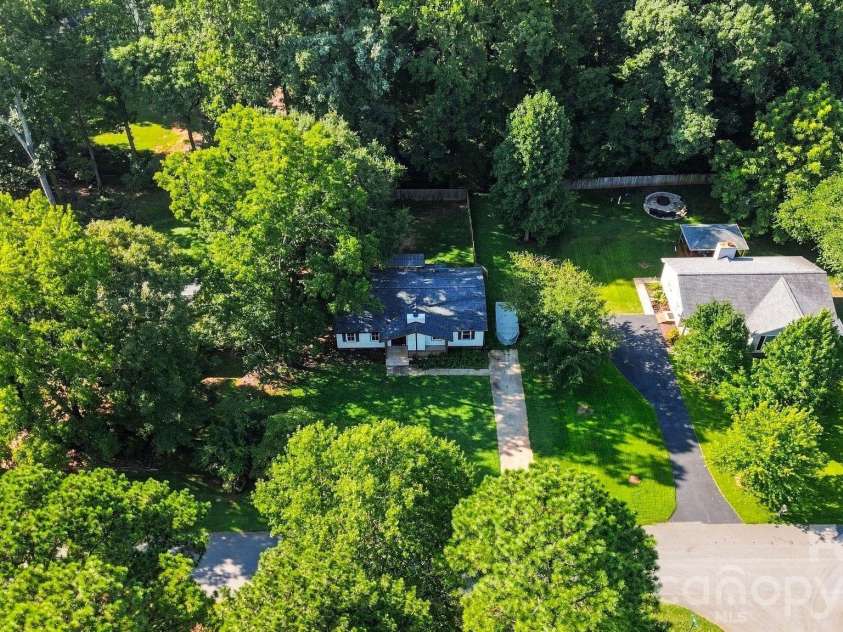 600 Briar Creek Road, Gastonia, NC 28056.  MLS# CAR4419707, YatesRealty ID 48321. 