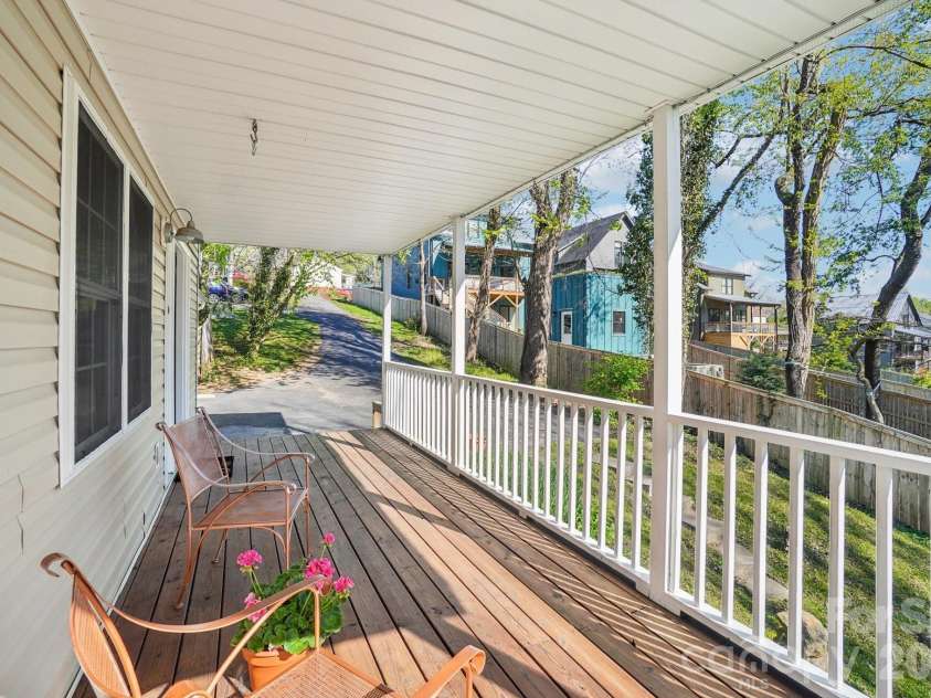 153 Hudson Street, Asheville, NC 28806.  MLS# CAR4420786, YatesRealty ID 48322. Front Porch