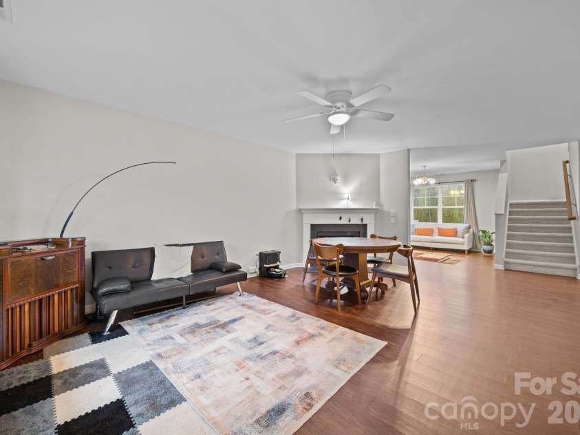 865 Winterside Lane, Winston Salem, NC 27107.  MLS# CAR4418707, YatesRealty ID 48323. 