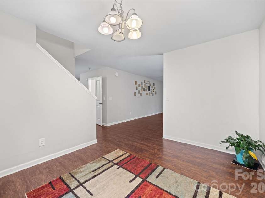 865 Winterside Lane, Winston Salem, NC 27107.  MLS# CAR4418707, YatesRealty ID 48323. 
