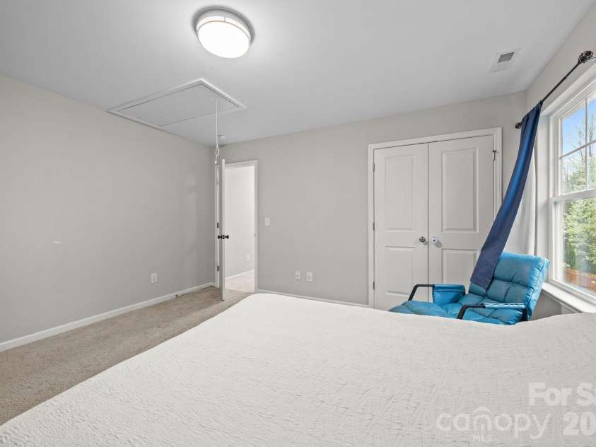 865 Winterside Lane, Winston Salem, NC 27107.  MLS# CAR4418707, YatesRealty ID 48323. 