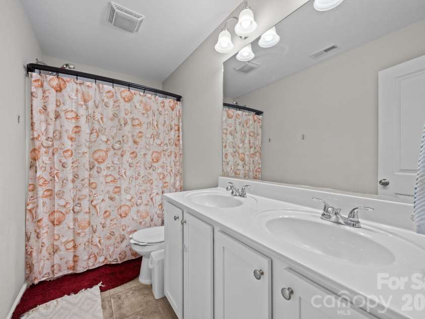 865 Winterside Lane, Winston Salem, NC 27107.  MLS# CAR4418707, YatesRealty ID 48323. 