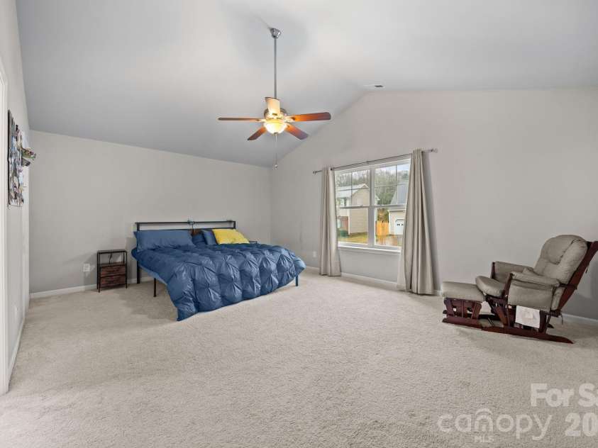 865 Winterside Lane, Winston Salem, NC 27107.  MLS# CAR4418707, YatesRealty ID 48323. 