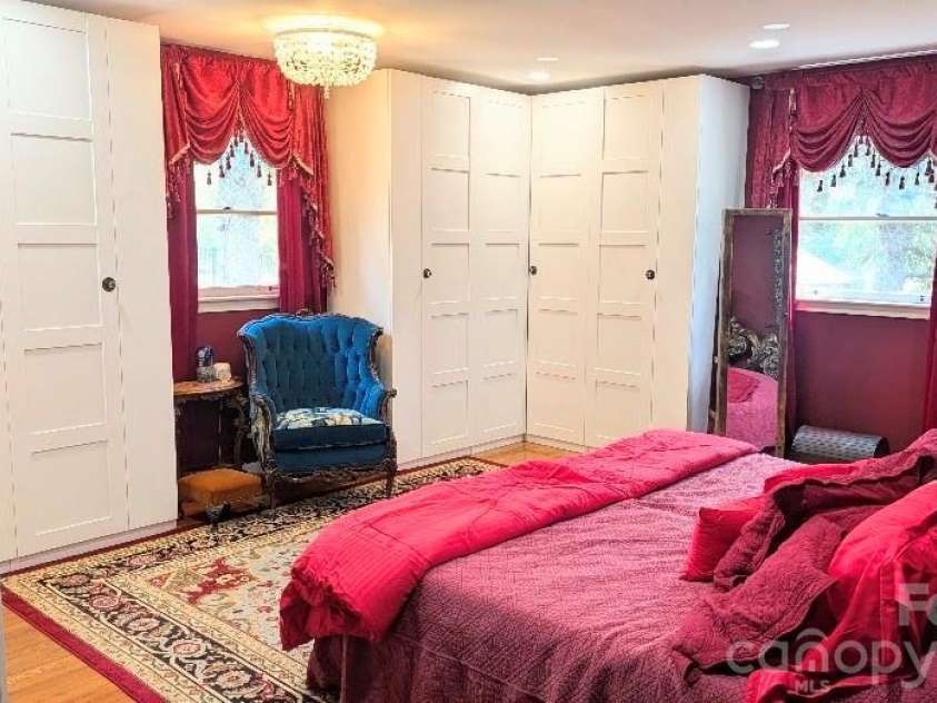 201 Main Street, Mount Gilead, NC 27306.  MLS# CAR4419381, YatesRealty ID 48324. 