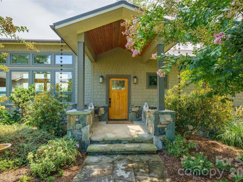 712 Frank Rector Road, Marshall, NC 28753.  MLS# CAR4419520, YatesRealty ID 48325. 