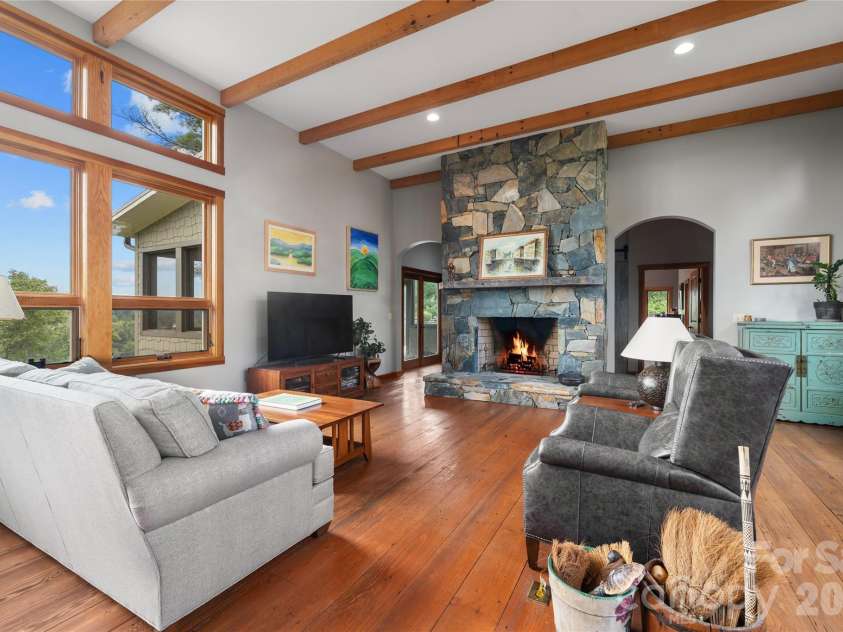 712 Frank Rector Road, Marshall, NC 28753.  MLS# CAR4419520, YatesRealty ID 48325. 