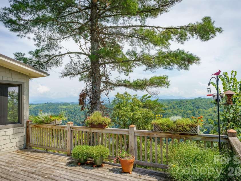 712 Frank Rector Road, Marshall, NC 28753.  MLS# CAR4419520, YatesRealty ID 48325. 