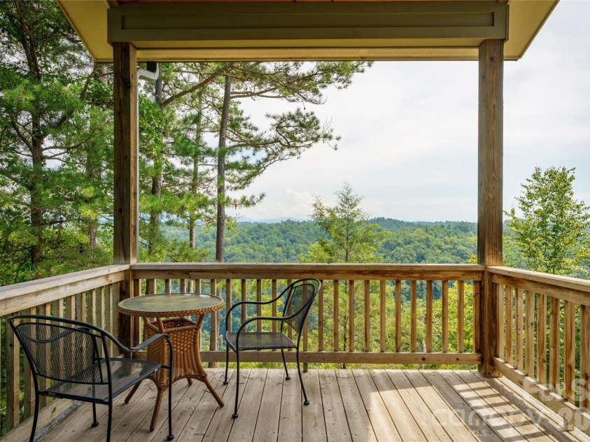 712 Frank Rector Road, Marshall, NC 28753.  MLS# CAR4419520, YatesRealty ID 48325. 
