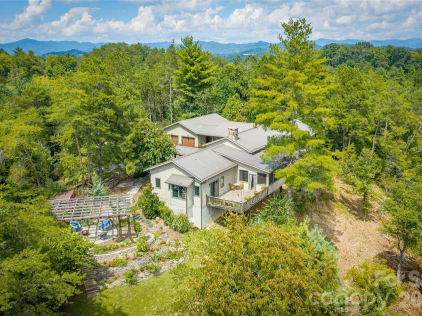 712 Frank Rector Road, Marshall, NC 28753.  MLS# CAR4419520, YatesRealty ID 48325. 