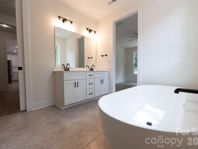 225 Silver Creek Road, Concord, NC 28025.  MLS# CAR4420548, YatesRealty ID 48327. 