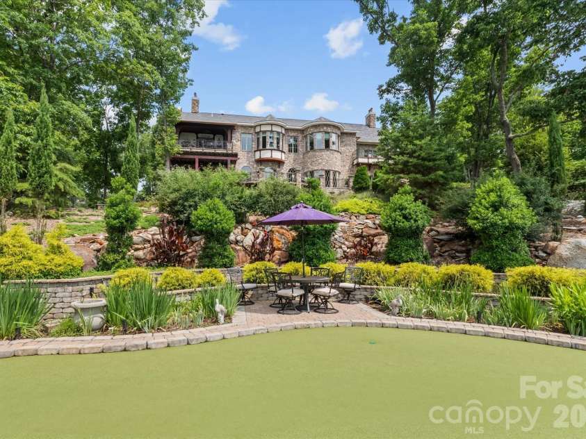 530 Sierra Trace Road, Denton, NC 27239.  MLS# CAR4346447, YatesRealty ID 4833. 