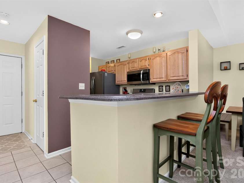 763 Southwest Drive, Davidson, NC 28036.  MLS# CAR4420353, YatesRealty ID 48330. 