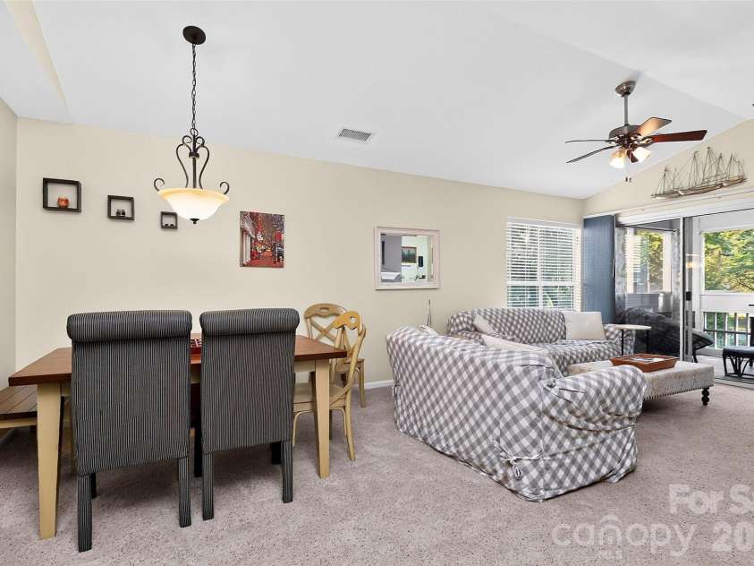 763 Southwest Drive, Davidson, NC 28036.  MLS# CAR4420353, YatesRealty ID 48330. 