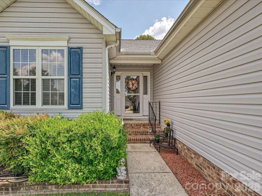5759 Heron Point Place, Concord, NC 28025.  MLS# CAR4420026, YatesRealty ID 48333. 