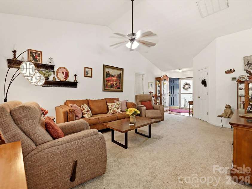 5759 Heron Point Place, Concord, NC 28025.  MLS# CAR4420026, YatesRealty ID 48333. 