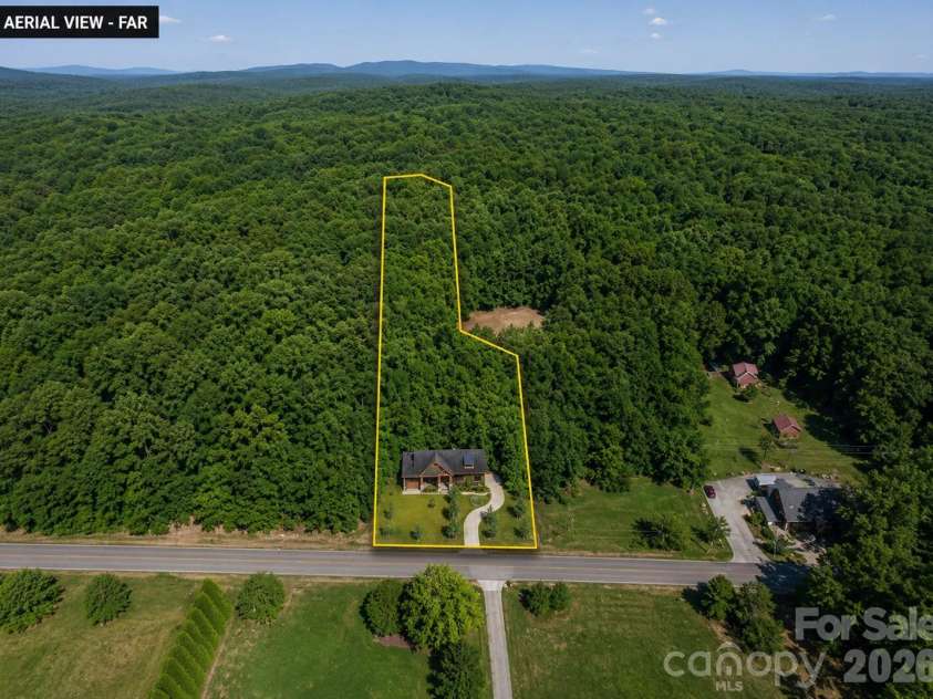 162 Clark Cove Road, Statesville, NC 28677.  MLS# CAR4420589, YatesRealty ID 48334. 