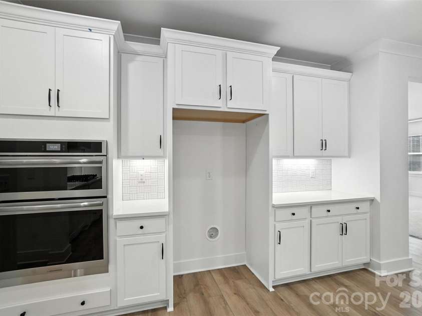162 Clark Cove Road, Statesville, NC 28677.  MLS# CAR4420589, YatesRealty ID 48334. 