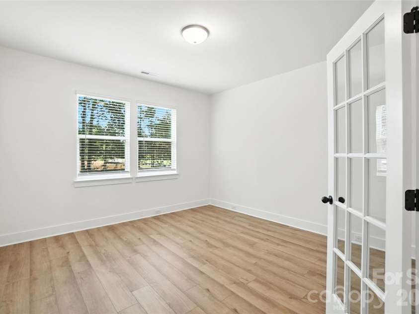 162 Clark Cove Road, Statesville, NC 28677.  MLS# CAR4420589, YatesRealty ID 48334. 