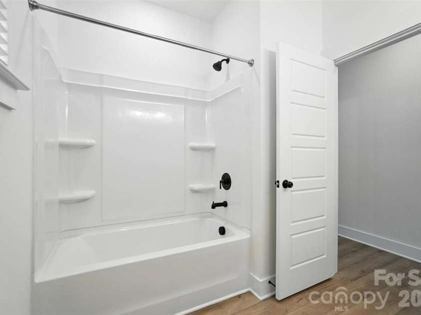 162 Clark Cove Road, Statesville, NC 28677.  MLS# CAR4420589, YatesRealty ID 48334. 