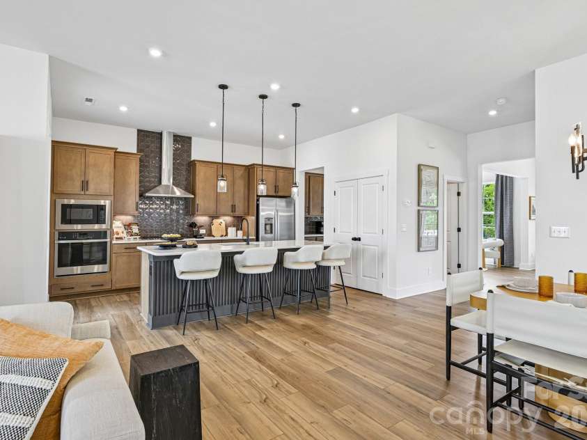 4120 Hickory Place Lane, Pineville, NC 28134.  MLS# CAR4420638, YatesRealty ID 48335. 
