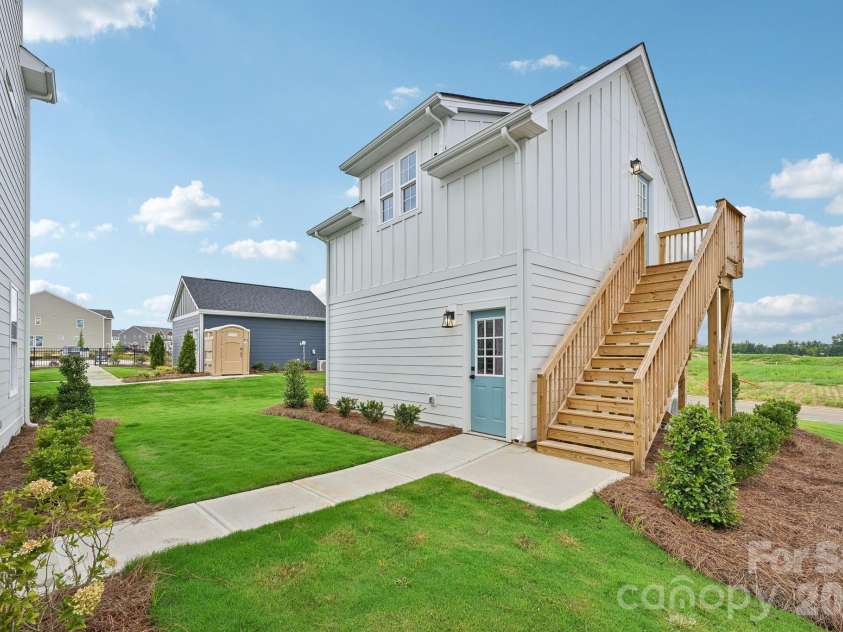 4120 Hickory Place Lane, Pineville, NC 28134.  MLS# CAR4420638, YatesRealty ID 48335. 