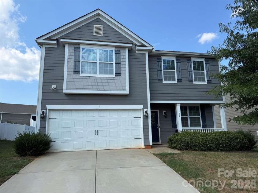 107 Longleaf Drive, Mooresville, NC 28117.  MLS# CAR4420339, YatesRealty ID 48336. Front house