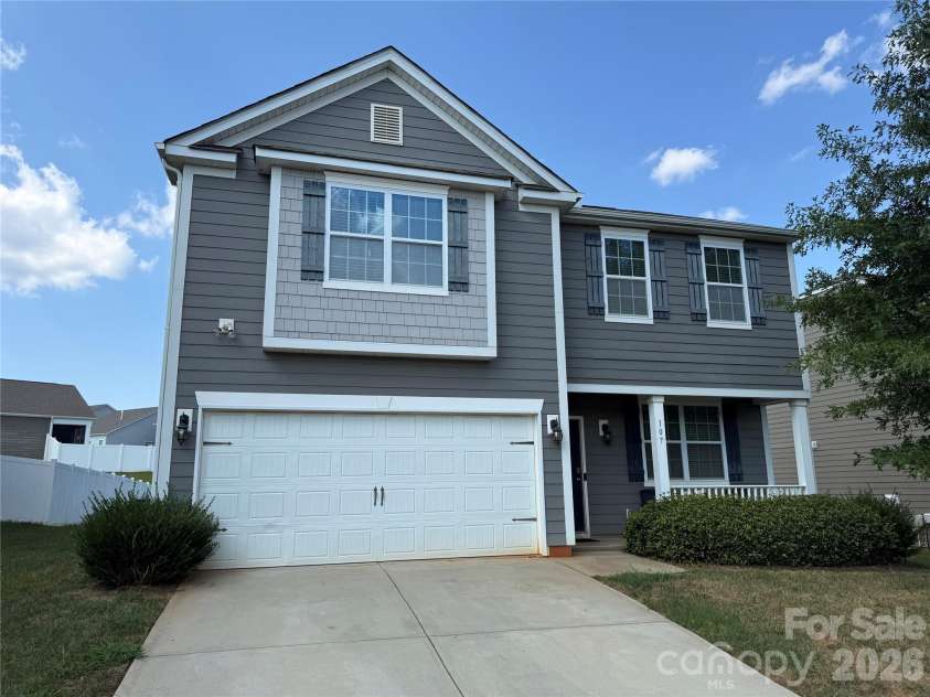107 Longleaf Drive, Mooresville, NC 28117.  MLS# CAR4420339, YatesRealty ID 48336. Front house