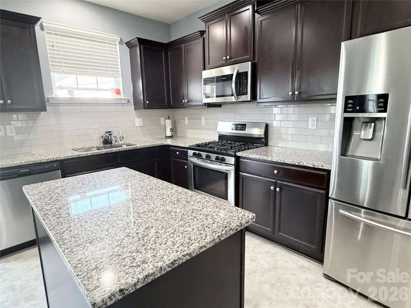 107 Longleaf Drive, Mooresville, NC 28117.  MLS# CAR4420339, YatesRealty ID 48336. Kitchen