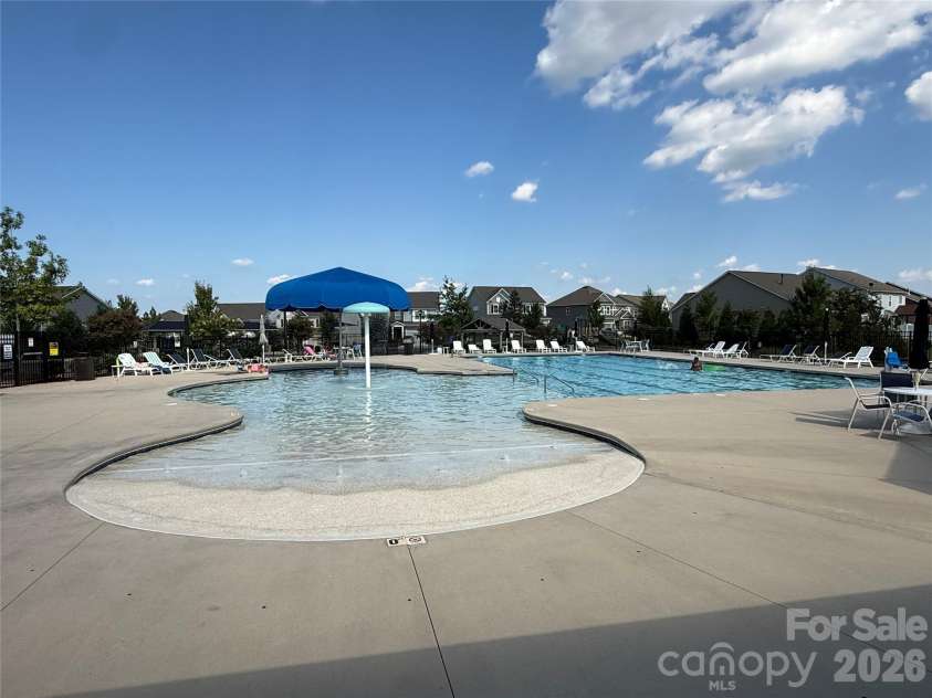107 Longleaf Drive, Mooresville, NC 28117.  MLS# CAR4420339, YatesRealty ID 48336. Pool