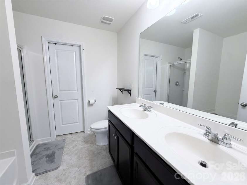107 Longleaf Drive, Mooresville, NC 28117.  MLS# CAR4420339, YatesRealty ID 48336. Primary bathroom