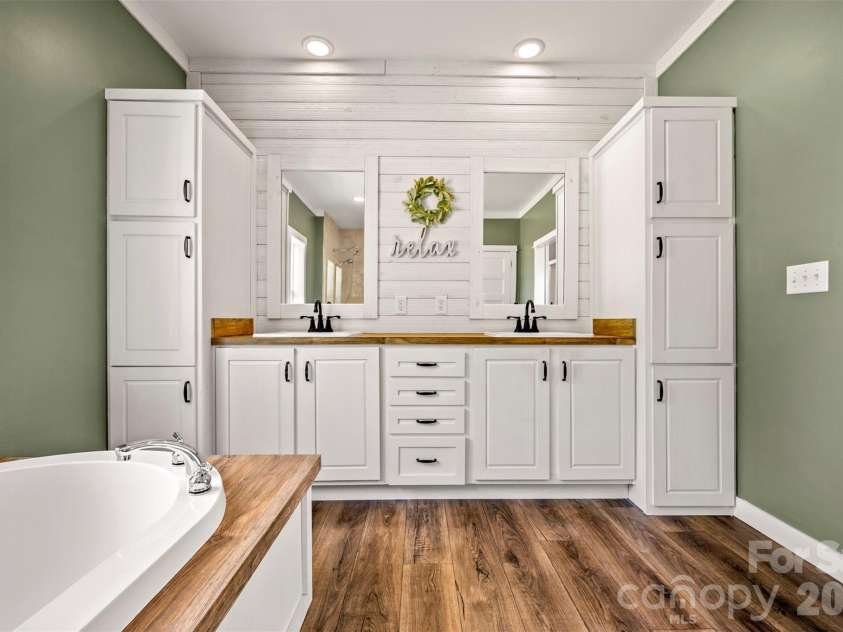 161 Willow Way, Forest City, NC 28043.  MLS# CAR4420634, YatesRealty ID 48337. 