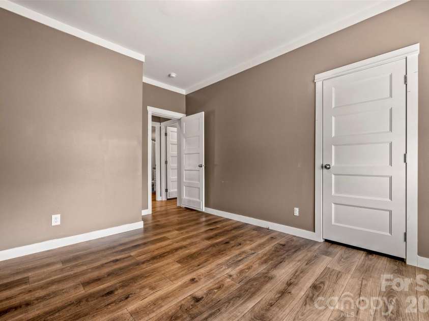 161 Willow Way, Forest City, NC 28043.  MLS# CAR4420634, YatesRealty ID 48337. 