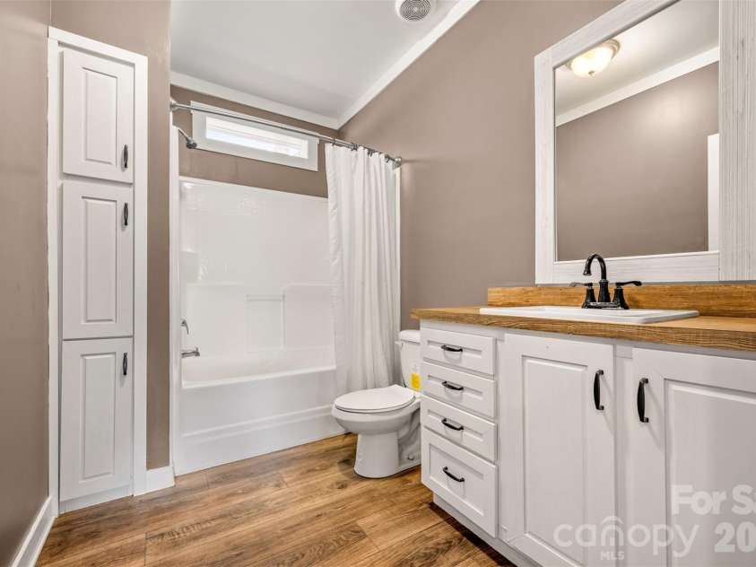 161 Willow Way, Forest City, NC 28043.  MLS# CAR4420634, YatesRealty ID 48337. 