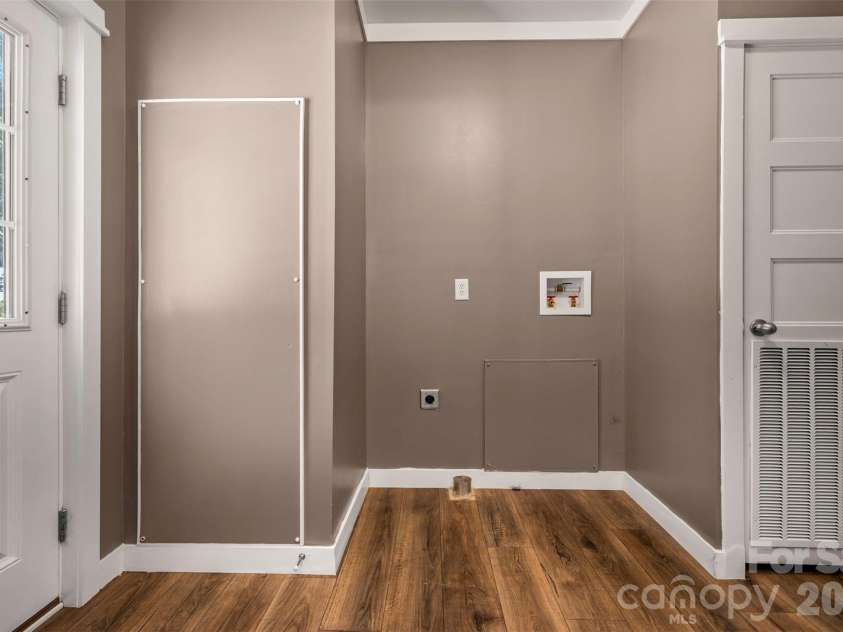 161 Willow Way, Forest City, NC 28043.  MLS# CAR4420634, YatesRealty ID 48337. 