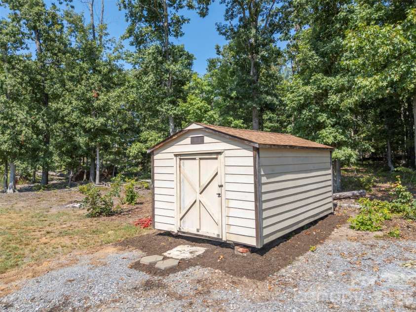 161 Willow Way, Forest City, NC 28043.  MLS# CAR4420634, YatesRealty ID 48337. 