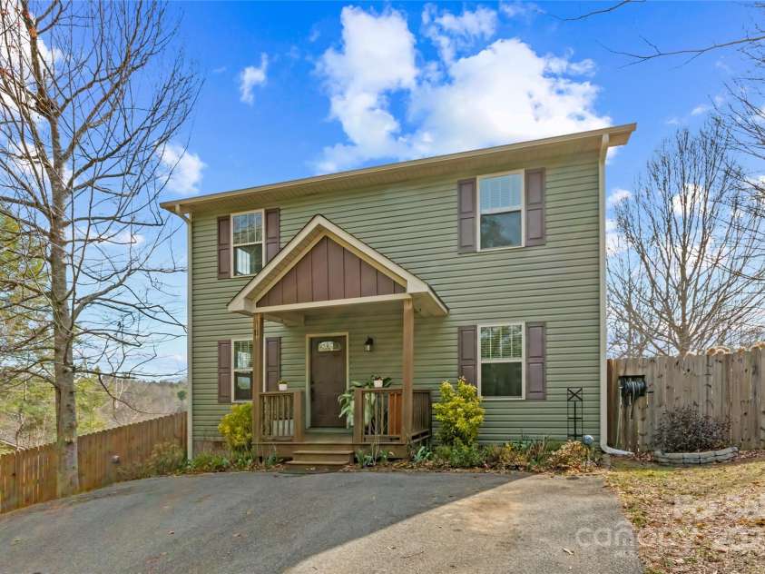 11 Mandy Lane, Weaverville, NC 28787.  MLS# CAR4234922, YatesRealty ID 4834. 